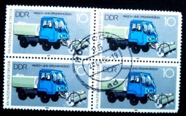 Quadra de selos postais da Alemanha Oriental de 1982 Truck M25