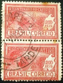 Par de selos postais do Brasil de 1928 Plantio de Café 200