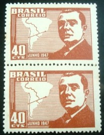 Par de selos postais COMEMORATIVOS do Brasil 1947 - C 228  M V