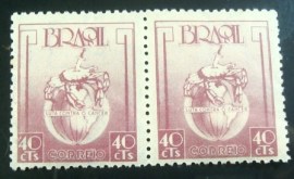 Par de selos do Brasil de 1948 Luta Contra o Câncer