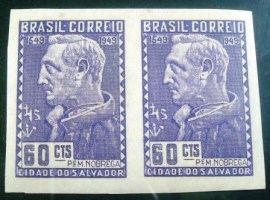 Par de selos postais do Brasil de 1949 Padre Manoel da Nóbrega