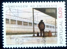 Selo postal de Portugal de 1978 Emigrant at Railroad Station