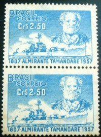 Par de selos postais de 1957 Almirante Tamandaré - C 398 N V