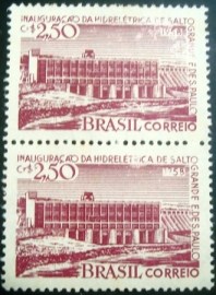 Par de selos do Brasil de 1958 Usina Salto Grande