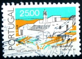 Selo postal de Portugal de 1985 Sítio Algarvio