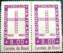 Par de selos postais do Brasil de 1963 2º Concílio Vaticano - C 486 N