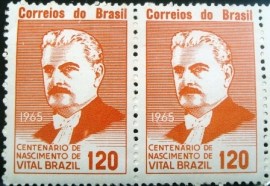 Par de selos do Brasil de 1965 Vital Brazil
