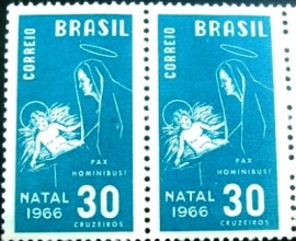 Par de selos postais do Brasil de 1966 Maria e Jesus
