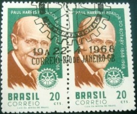 Par de selos postais do Brasil de 1968 Paul Percy Harris - C 593 NCC