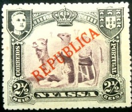 Selo postal de Nyassa de 1911 Dromedary overprint República
