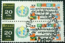 Par de selos postais do Brasil de 1968 Aniversário OMS