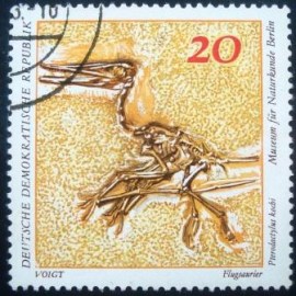 Selo postal da Alemanha Oriental de 1973 Pterodactylus kochi