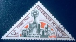 Selo postal de Daomé de 1967 Morse Telegraph