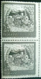 Par de selos postais do Brasil de 1977 Centenário da Ligação Ferroviária São Paulo-Rio de Janeiro