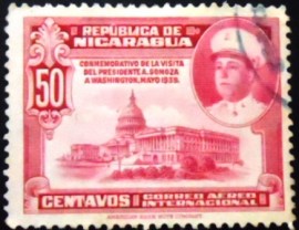 Selo postal da Nicarágua de 1940 Capitol and President Somoza