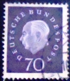 Selo postal da Alemanha de 1959 Theodor Heuss 70