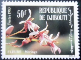 Selo postal de Djibouti de 1983 Fleurs moringa