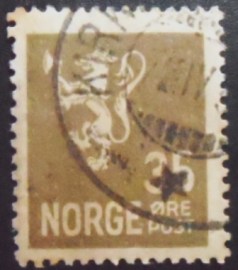 Selo postal da Noruega de 1927 Lion type II 35