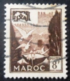 Selo postal do Marrocos de 1952 Vasque Pigeon