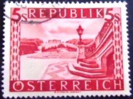Selo postal da Áustria de 1945 Schönbrunn