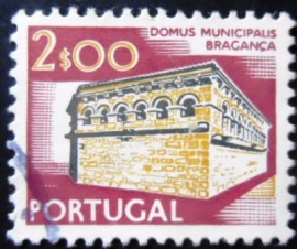 Selo postal de Portugal de 1974 Bragança City Hall