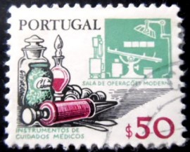Selo postal de Portugal de 1979 Medical equipment