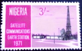 Selo postal da Nigéria de 1971 Earth Station 3
