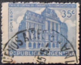 Selo postal da Argentina de 1945 Post Office Building