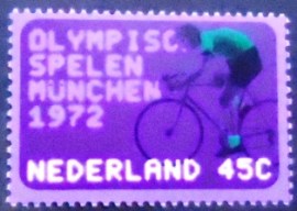 Selo postal da Holanda de 1972 Cycling