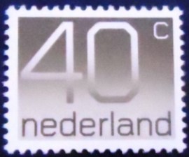 Selo postal da Holanda de 1976 Numeral Type Crouwel 40 A