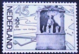 Selo postal da Holanda de 1977 Goddess Nehalennia Altar