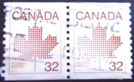 Par de selos postais do Canadá de 1982 Maple Leaf 32