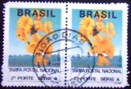 Par de selos postais do Brasil de 1993 Ipê Amarelo