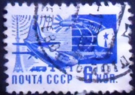 Selo postal da União Soviética de 1966 Antonov An-10A and satellite