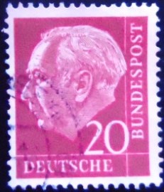 Selo postal da Alemanha de 1954 Theodor Heuss 20