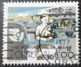 Selo postal de Portugal de 1975 Woman factory worker