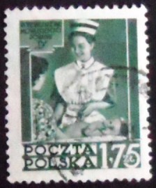 Selo postal da Polônia de 1953 Mother and a Nurse weighing a Child