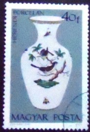 Selo postal da Hungria de 1972 Vase with bird