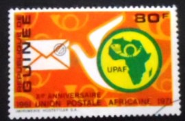 Selo postal da Rep. da Guiné de 1972 Dove with Letter