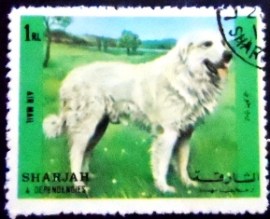 Selo postal de Sharjah de 1972 Dog