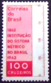 Selo postal do Brasil de 1962 Sistema Métrico