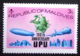 Selo postal das Maldivas de 1974 UPU Emblem