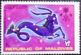 Selo postal das Maldivas de 1974 Capricorn