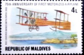 Selo postal das Maldivas de 1977 First Motorized Airplane