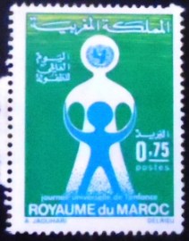 Selo postal da Marrocos de 1972 Childhood Day