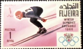 Selo postal de Fujeira de 1968 Downhill skiing