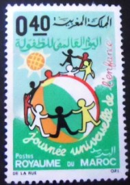 Selo postal da Marrocos de 1971 Childhood Day