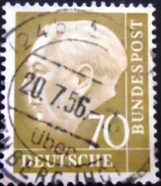 Selo postal da Alemanha de 1954 Prof. Dr. Theodor Heuss 70
