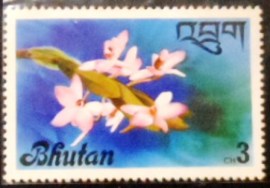 Selo postal do Bhutan de 1976 Dendrobium Parishii