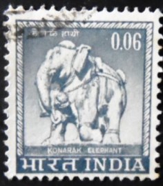 Selo postal da Índia de 1966 Konarak Elephant
